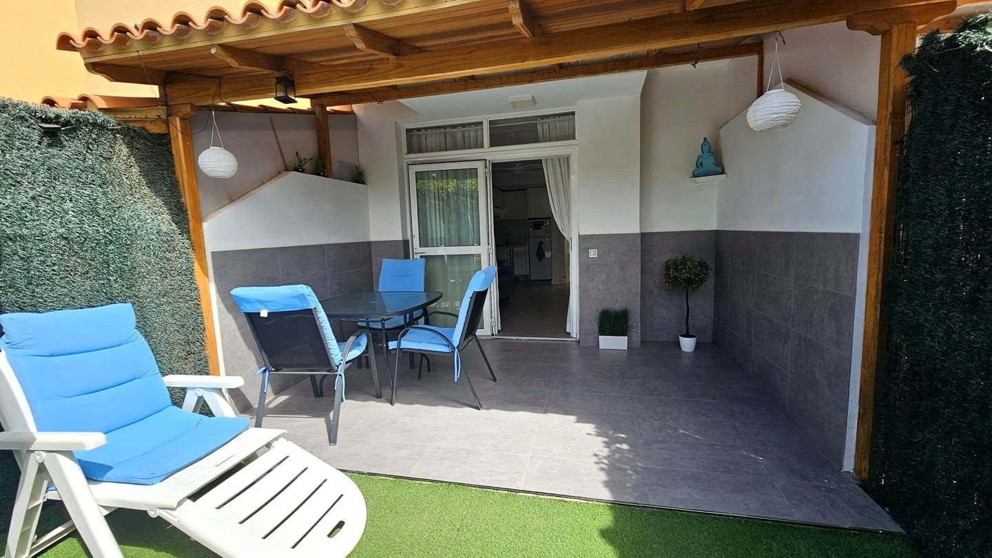 1 sovrum Lägenhet att hyra i Sonneland med pool - 1 000 € (Ref: 10095792)