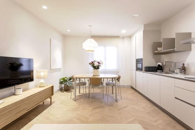 2 soveværelse Lejlighed til leje i San Cristóbal de La Laguna - € 1.700 (Ref: 10099420)