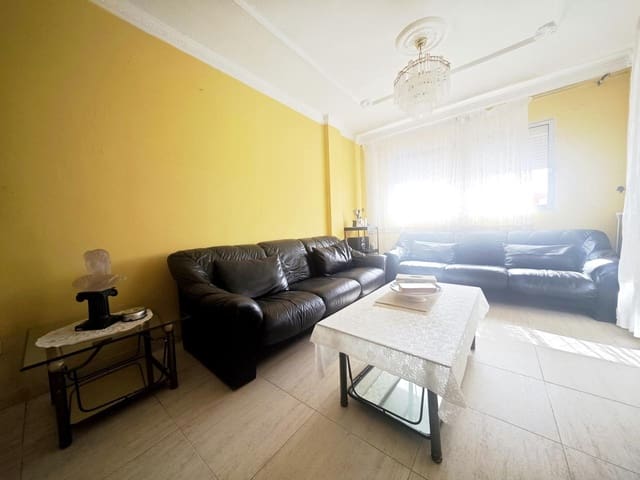 3 slaapkamer Flat te huur in San Fernando, Moya met garage - € 1.600 (Ref: 10106543)
