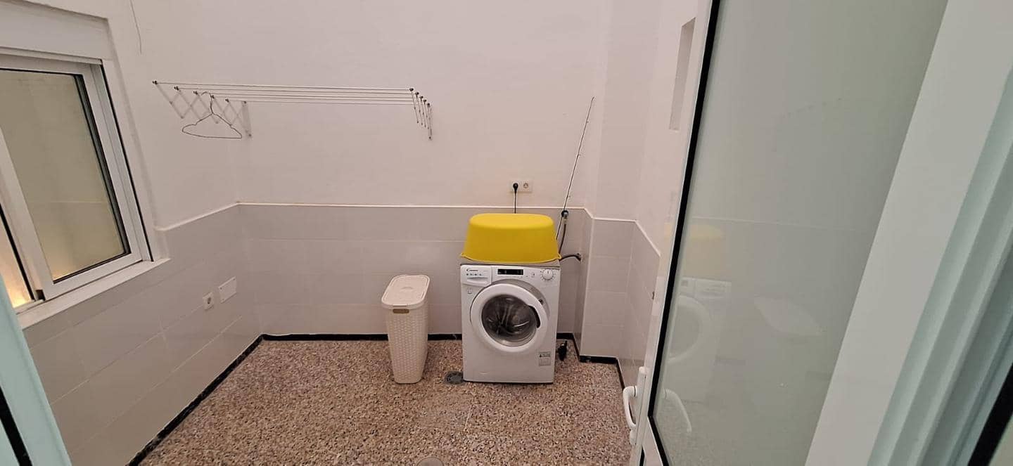 3 sovrum Lägenhet att hyra i Arinaga - 1 350 € (Ref: 10118420)