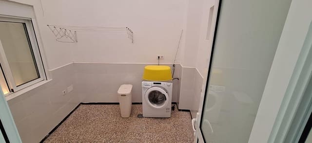 Appartement de 3 chambres à louer à Arinaga, Agüimes - 1 350 € (Ref: 10118420)