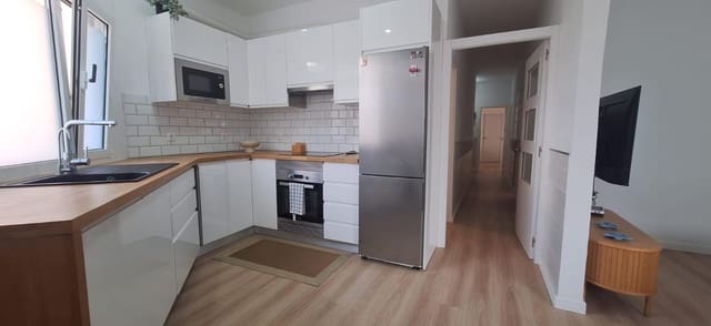 Appartement de 3 chambres à louer à Arinaga, Agüimes - 1 350 € (Ref: 10118420)