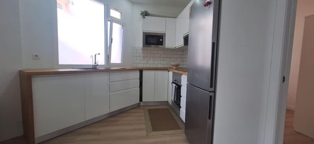 Appartement de 3 chambres à louer à Arinaga, Agüimes - 1 350 € (Ref: 10118420)