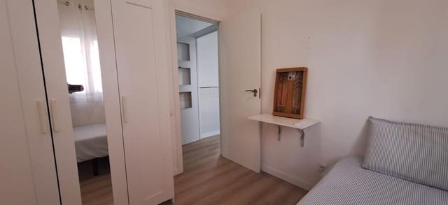 Appartement de 3 chambres à louer à Arinaga, Agüimes - 1 350 € (Ref: 10118420)