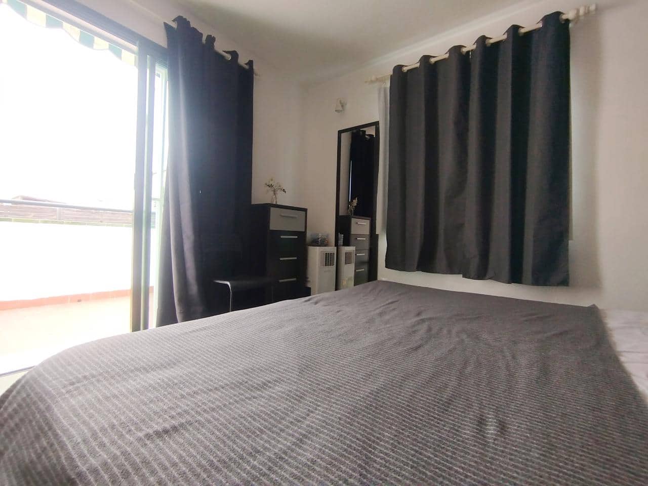 1 bedroom Villa for rent in Sonneland with pool - € 1,300 (Ref: 10118421)