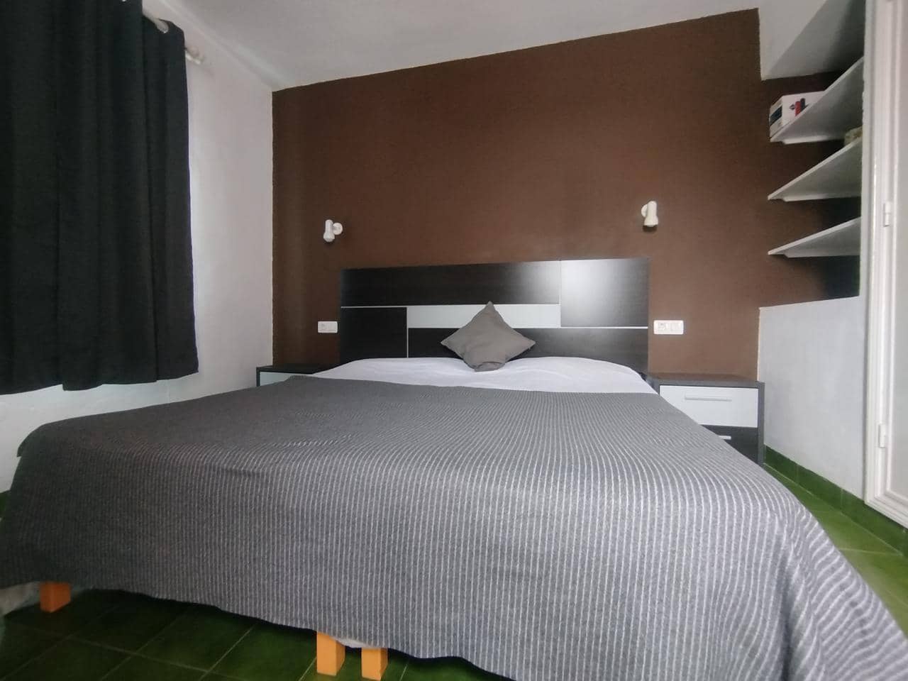 1 bedroom Villa for rent in Sonneland with pool - € 1,300 (Ref: 10118421)