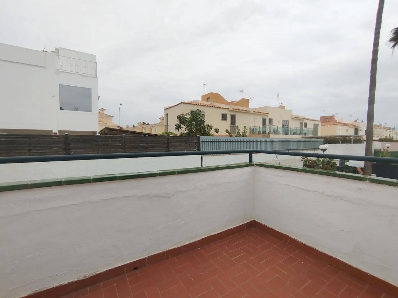 1 bedroom Villa for rent in Sonneland with pool - € 1,300 (Ref: 10118421)