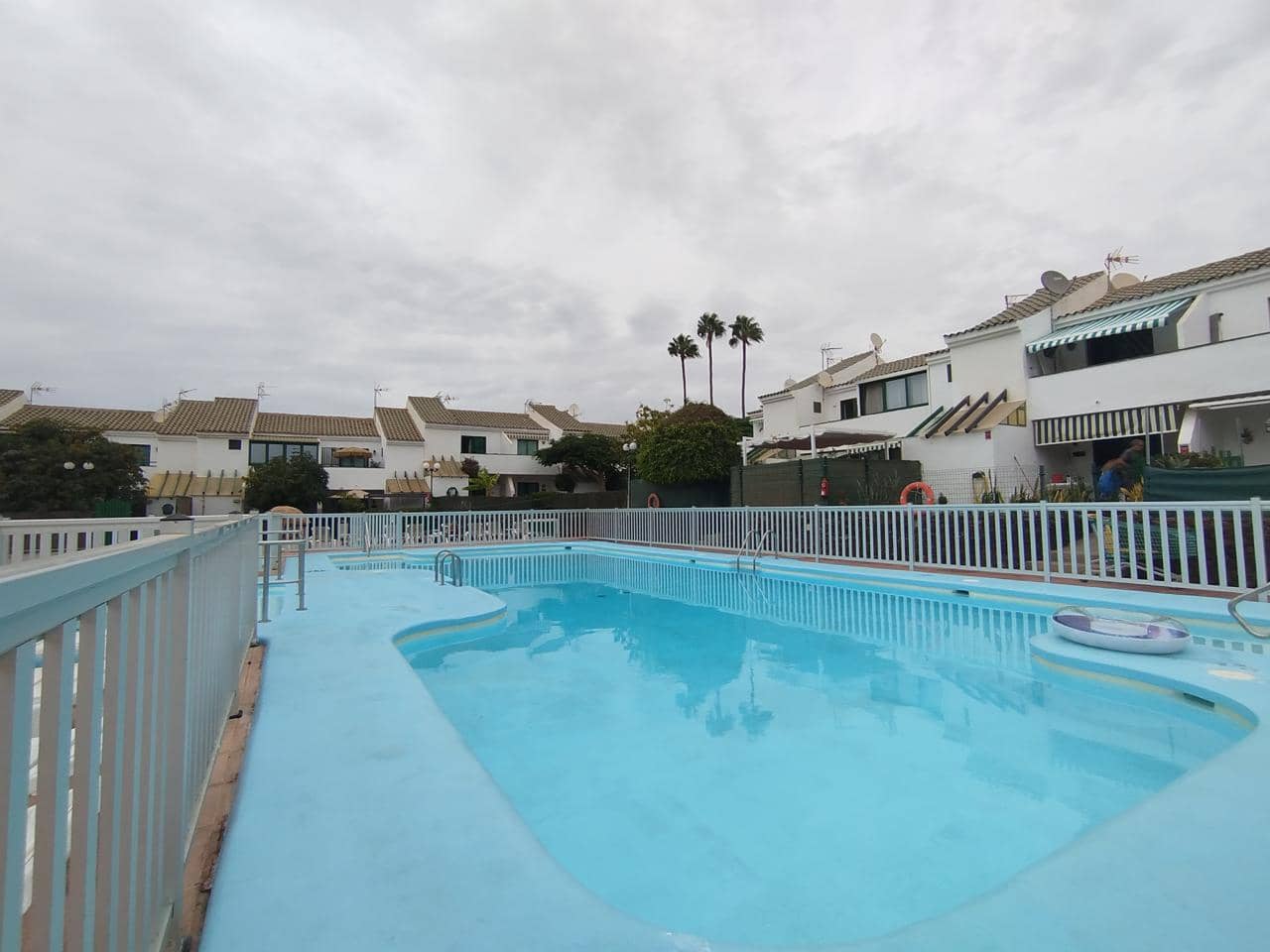 1 bedroom Villa for rent in Sonneland with pool - € 1,300 (Ref: 10118421)