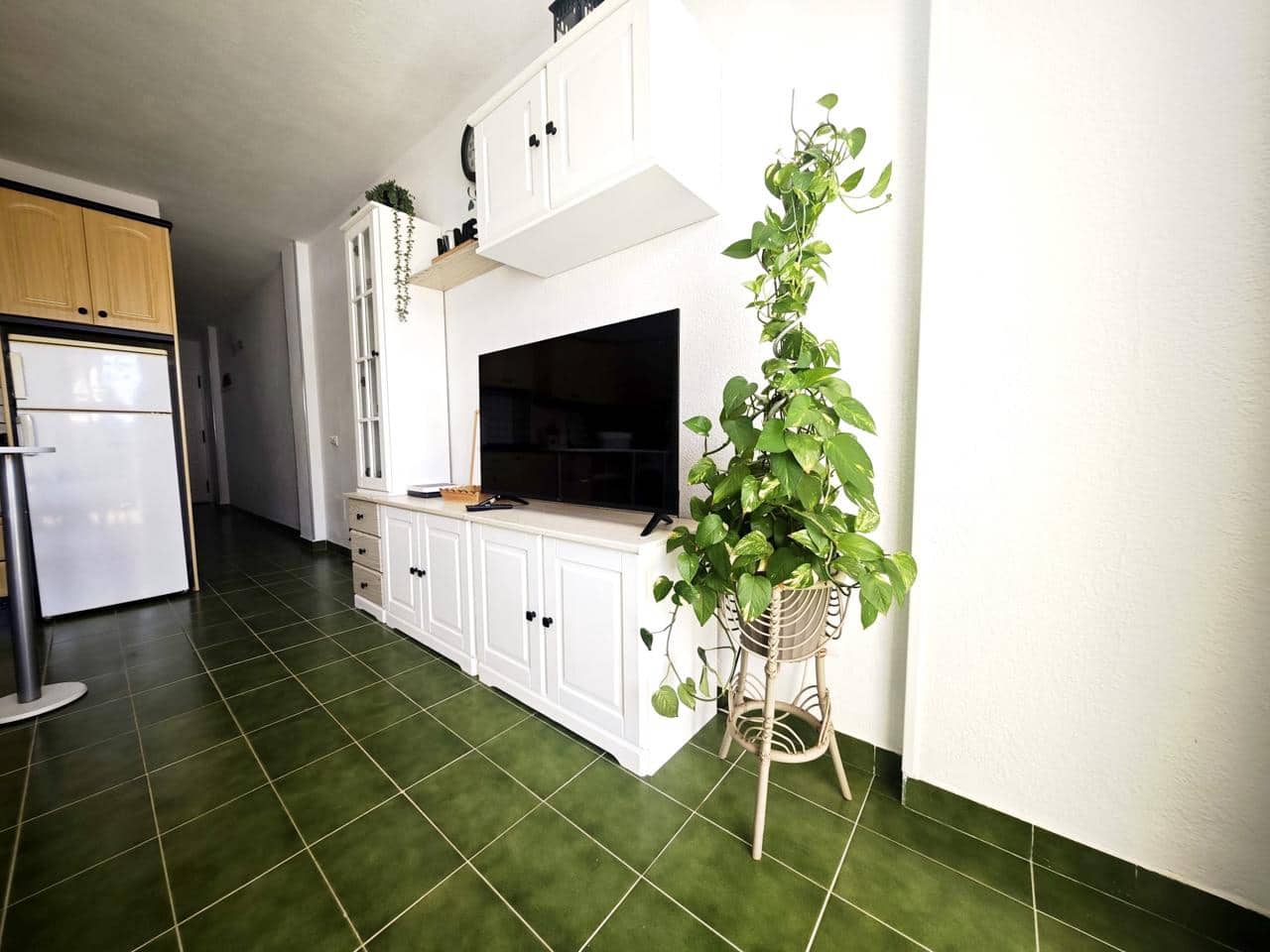 Appartement de 1 chambre à louer à Sonneland avec piscine - 1 100 € (Ref: 10130387)