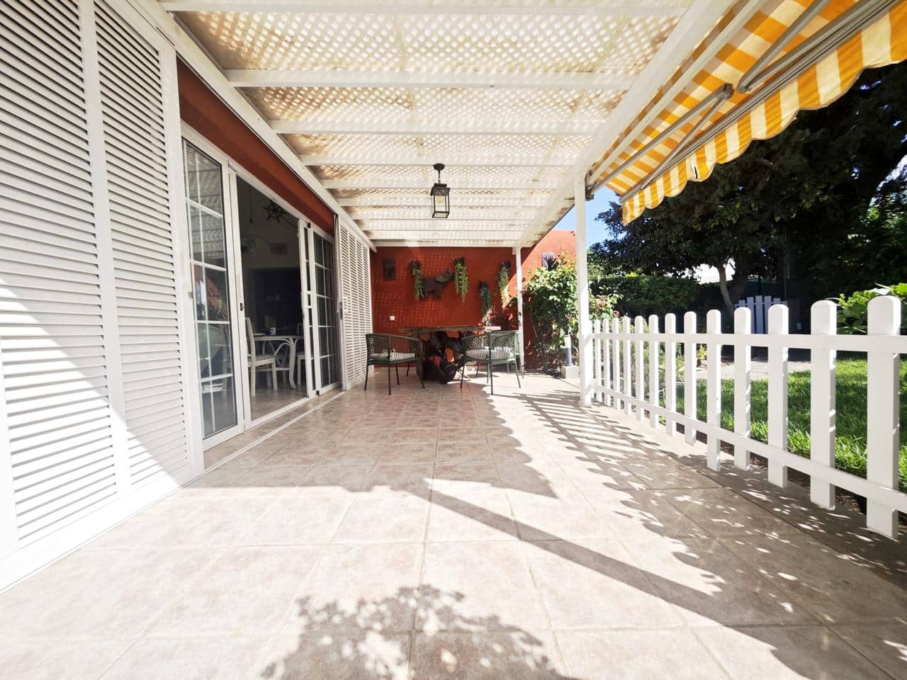 Villa/Maison de 3 chambres à louer à Maspalomas avec piscine - 2 200 € (Ref: 10134857)