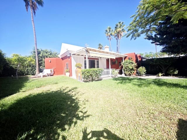 Villa/Maison de 3 chambres à louer à Maspalomas, San Bartolomé de Tirajana avec piscine - 2 200 € (Ref: 10134857)