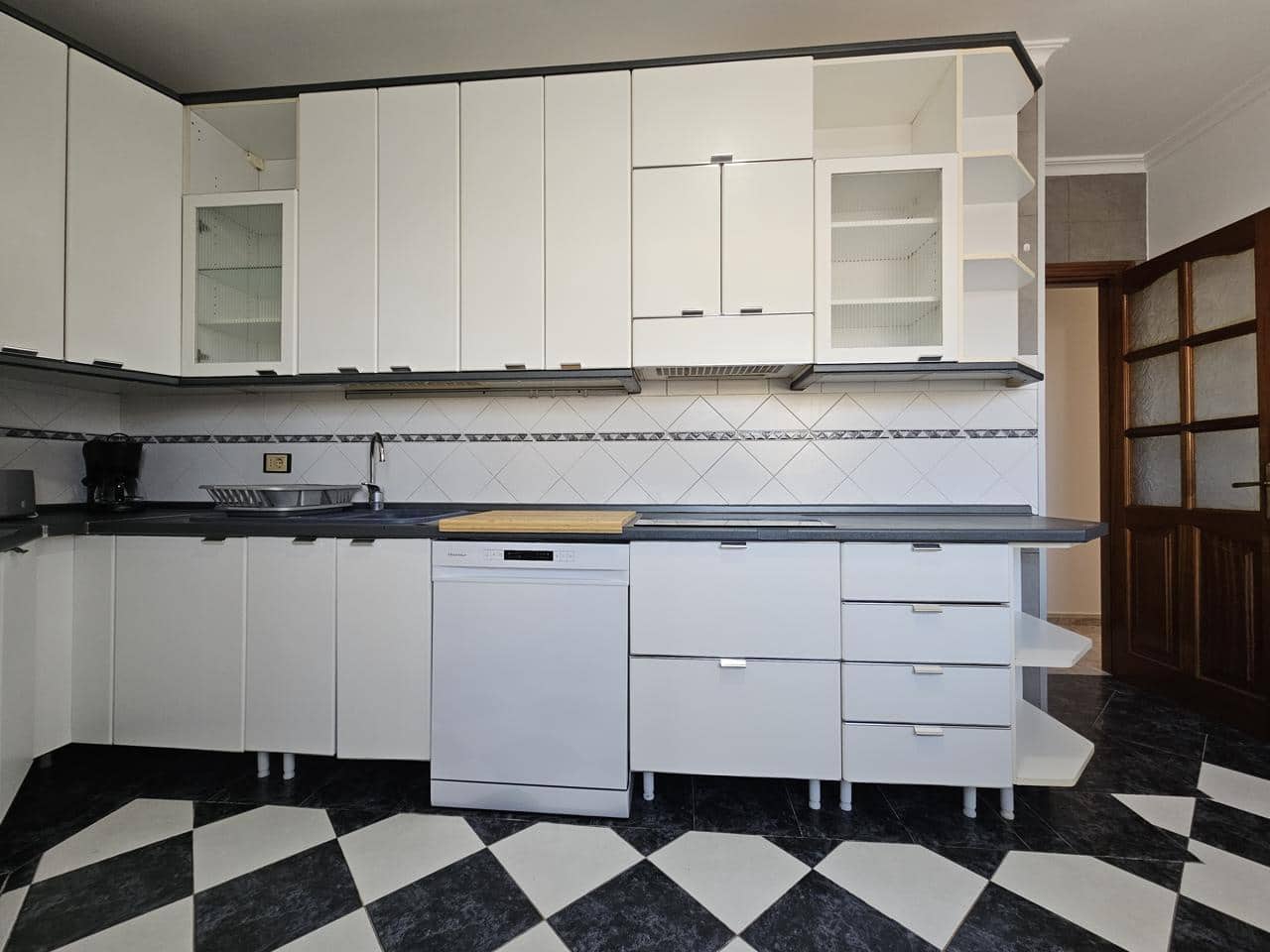 3 soverom Leilighet til leie i Arinaga med garasje - € 1 300 (Ref: 10145033)