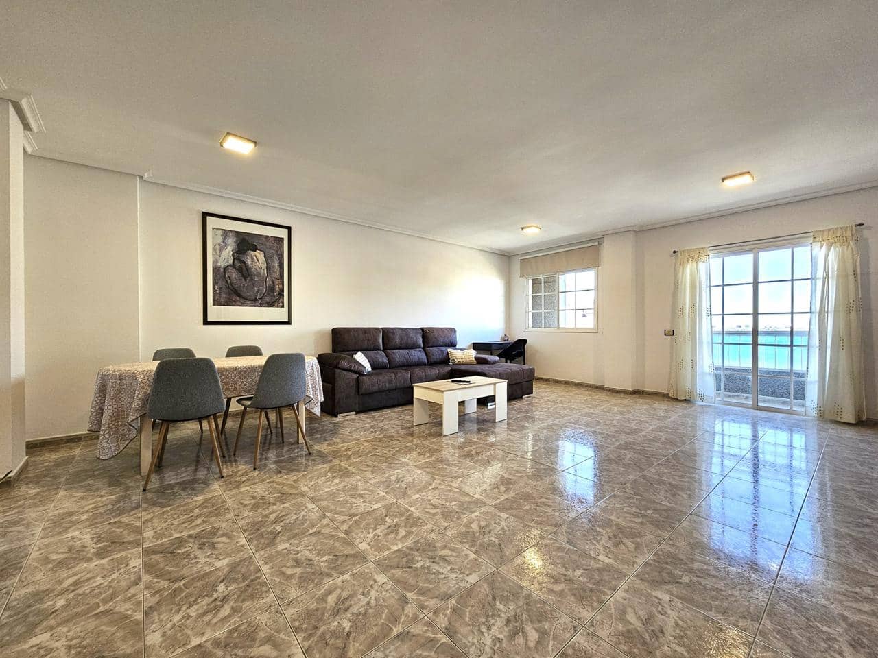 3 soverom Leilighet til leie i Arinaga med garasje - € 1 300 (Ref: 10145033)
