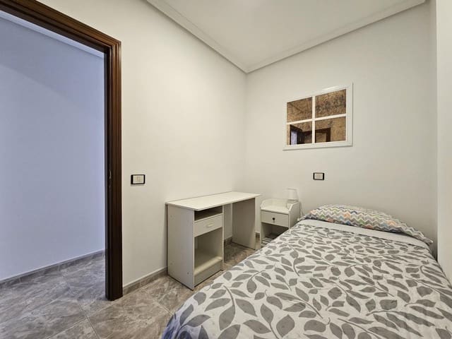 3 makuuhuone Asunto vuokrattavana paikassa Arinaga, Agüimes mukana 
autotalli - 1 300 € (Ref: 10145033)