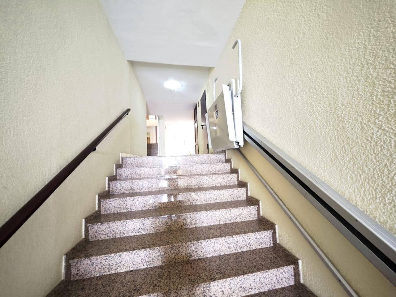 2 sovrum Lägenhet att hyra i Arinaga med garage - 1 100 € (Ref: 10148134)