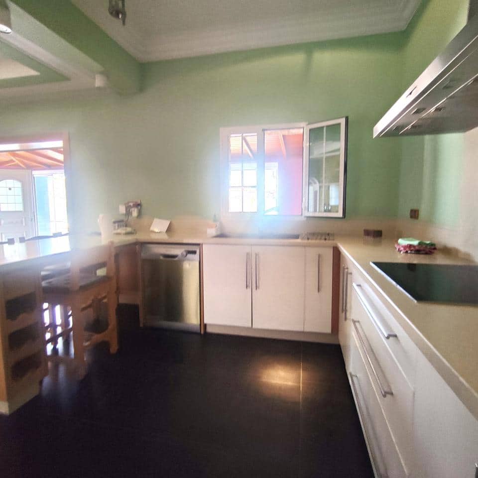 3 makuuhuone Huvila vuokrattavana paikassa Santa Maria de Guia de Gran Canaria mukana 
autotalli - 1 800 € (Ref: 10167916)