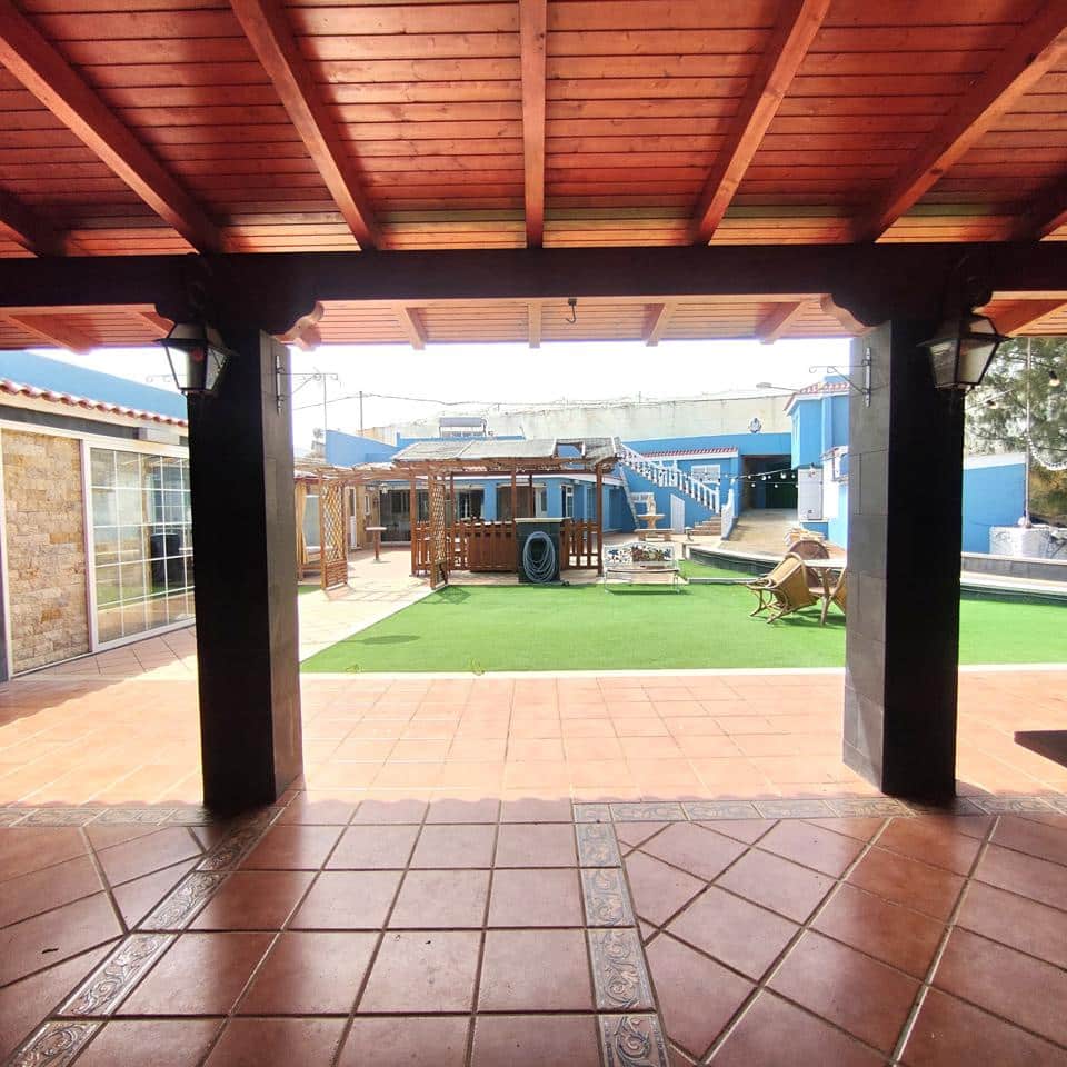 3 makuuhuone Huvila vuokrattavana paikassa Santa Maria de Guia de Gran Canaria mukana 
autotalli - 1 800 € (Ref: 10167916)