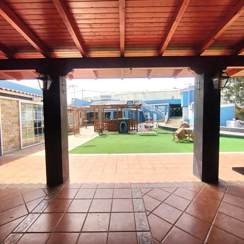 3 makuuhuone Huvila vuokrattavana paikassa Santa María de Guía de Gran Canaria mukana 
autotalli - 1 800 € (Ref: 10167916)