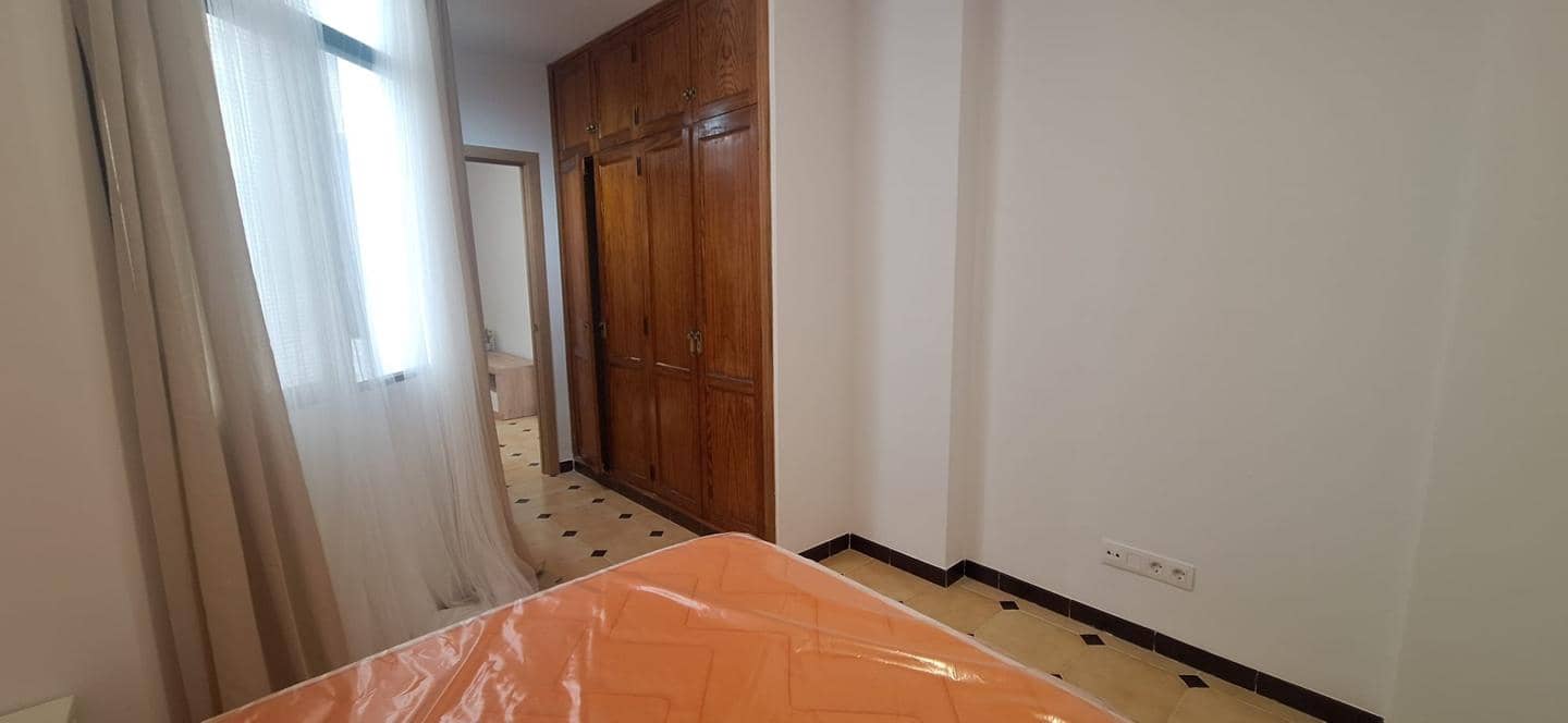 2 quarto Apartamento para arrendar em Las Palmas de Gran Canaria - 1 050 € (Ref: 10167918)