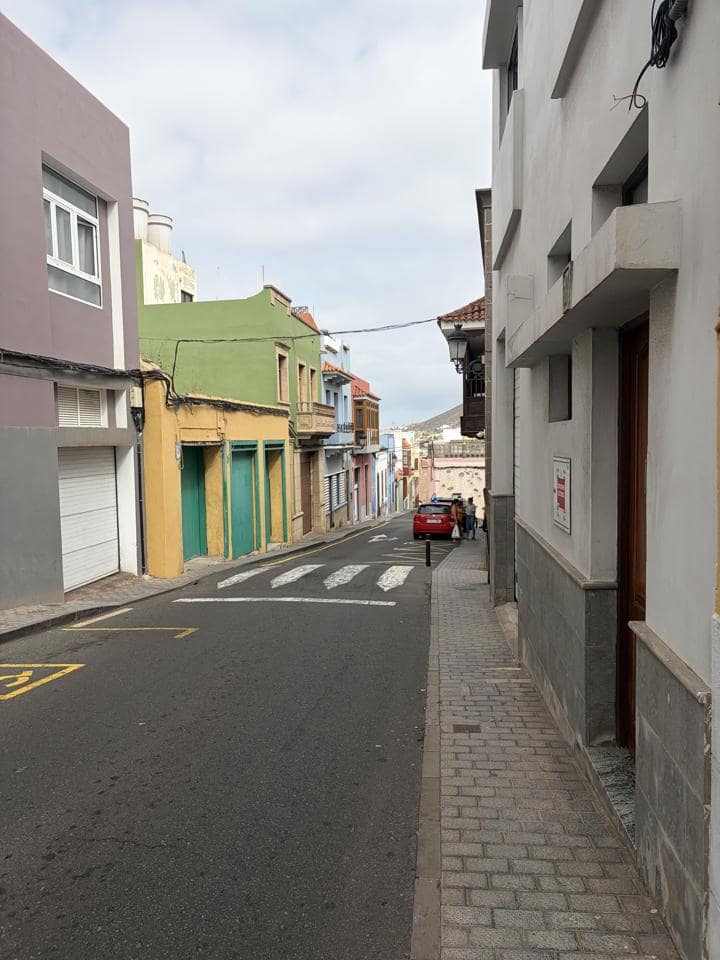 4 soveværelse Villa til salg i Santa Maria de Guia de Gran Canaria - € 320.000 (Ref: 10167919)
