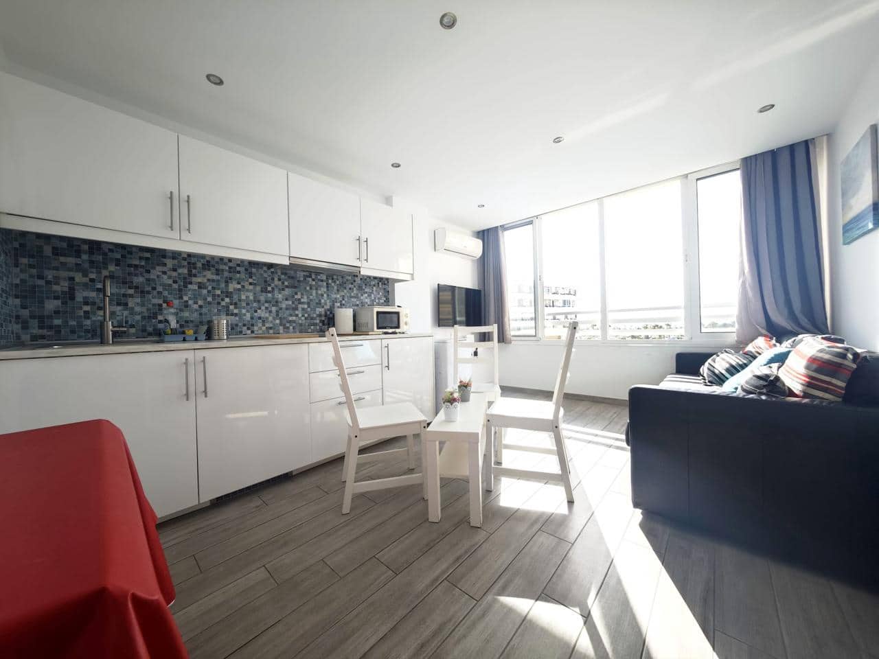 Piso de 1 habitación en Playa del Inglés en venta con piscina - 220.000 € (Ref: 10175463)