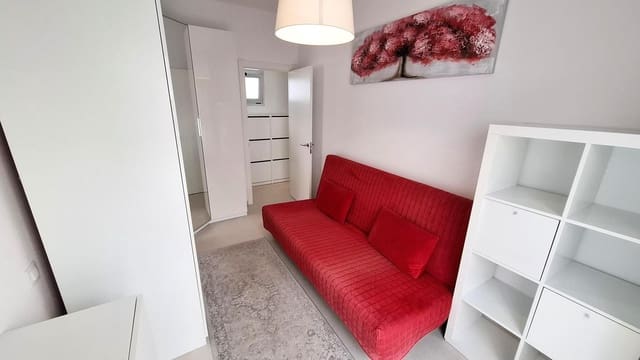 2 bedroom Flat for rent in Vecindario, Santa Lucía de Tirajana - € 1,200 (Ref: 10182213)