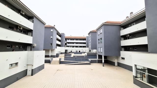 2 bedroom Flat for rent in Vecindario, Santa Lucía de Tirajana - € 1,200 (Ref: 10182213)
