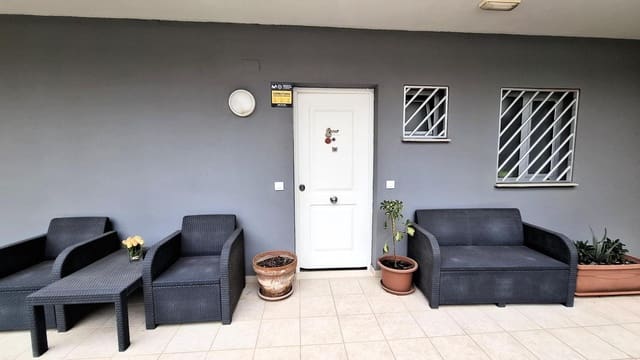2 bedroom Flat for rent in Vecindario, Santa Lucía de Tirajana - € 1,200 (Ref: 10182213)