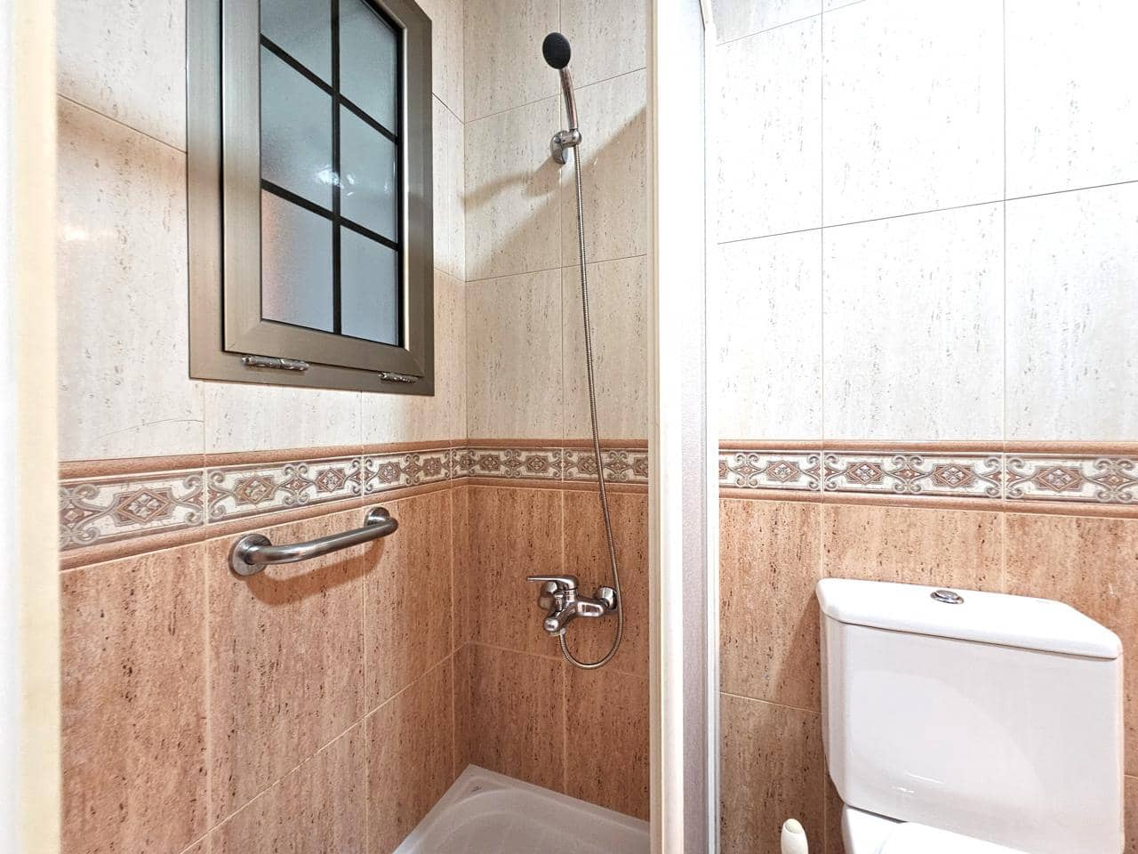 2 sypialnia Willa do wynajęcia w El Salobre z basenem garażem - 2 400 € (Ref: 10182307)
