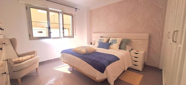 Appartement de 2 chambres à louer à Telde - 1 900 € (Ref: 10185940)