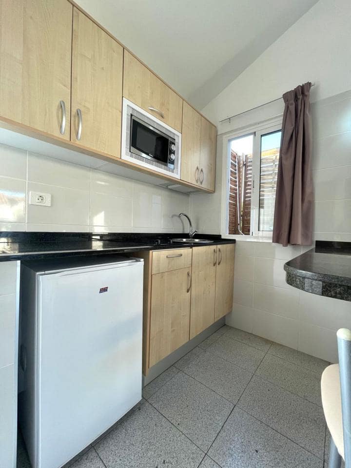 1 makuuhuone Bungalow vuokrattavana paikassa Playa del Ingles mukana uima-altaan - 1 050 € (Ref: 6342798)