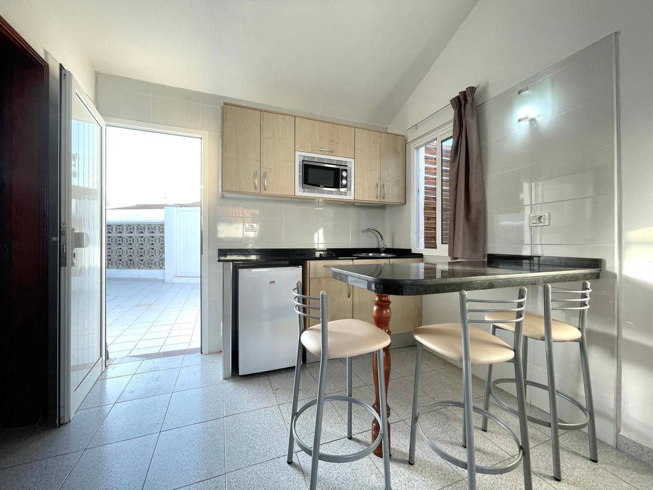 1 makuuhuone Bungalow vuokrattavana paikassa Playa del Ingles mukana uima-altaan - 1 050 € (Ref: 6342798)