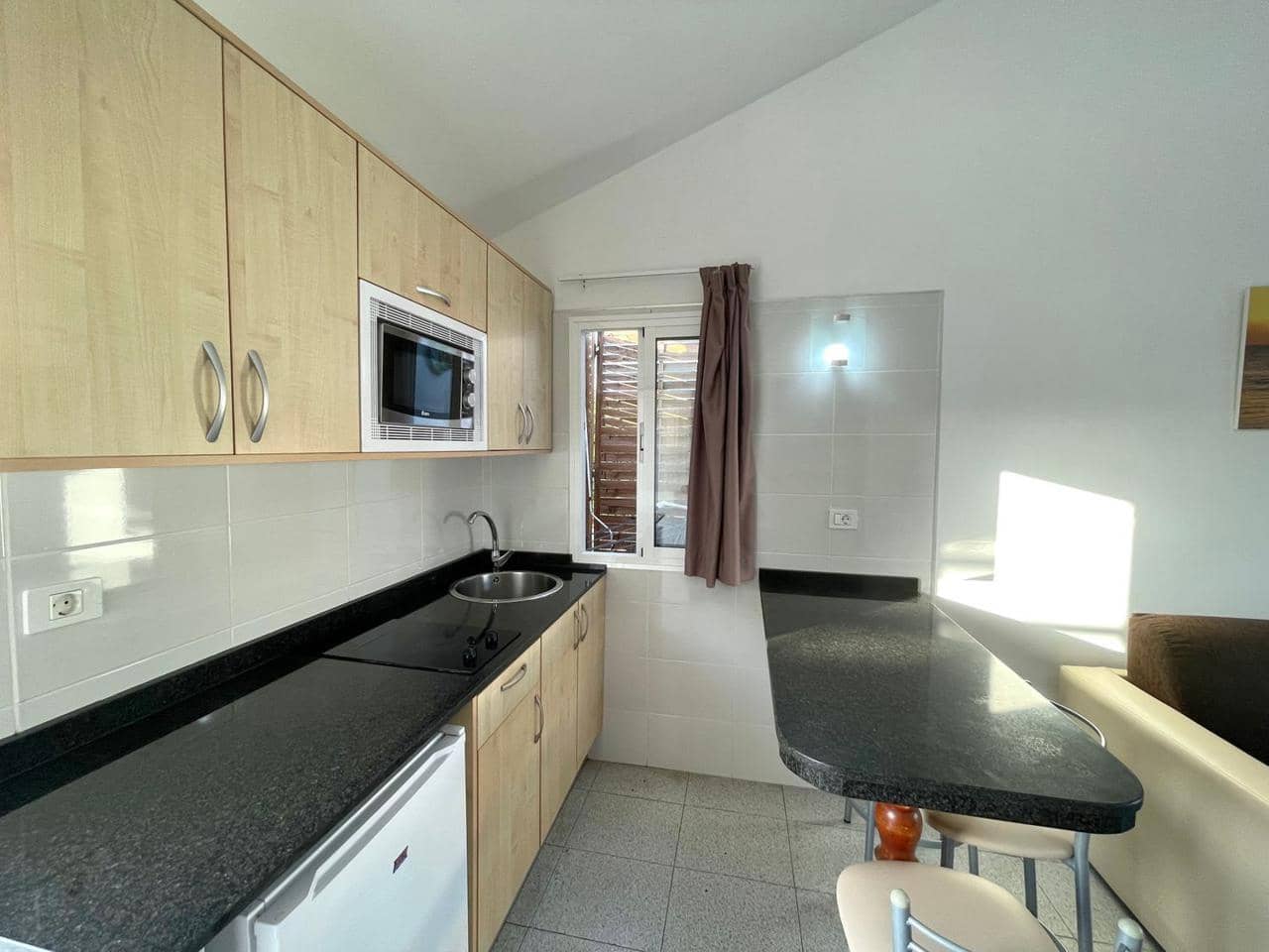 1 makuuhuone Bungalow vuokrattavana paikassa Playa del Ingles mukana uima-altaan - 1 050 € (Ref: 6342798)