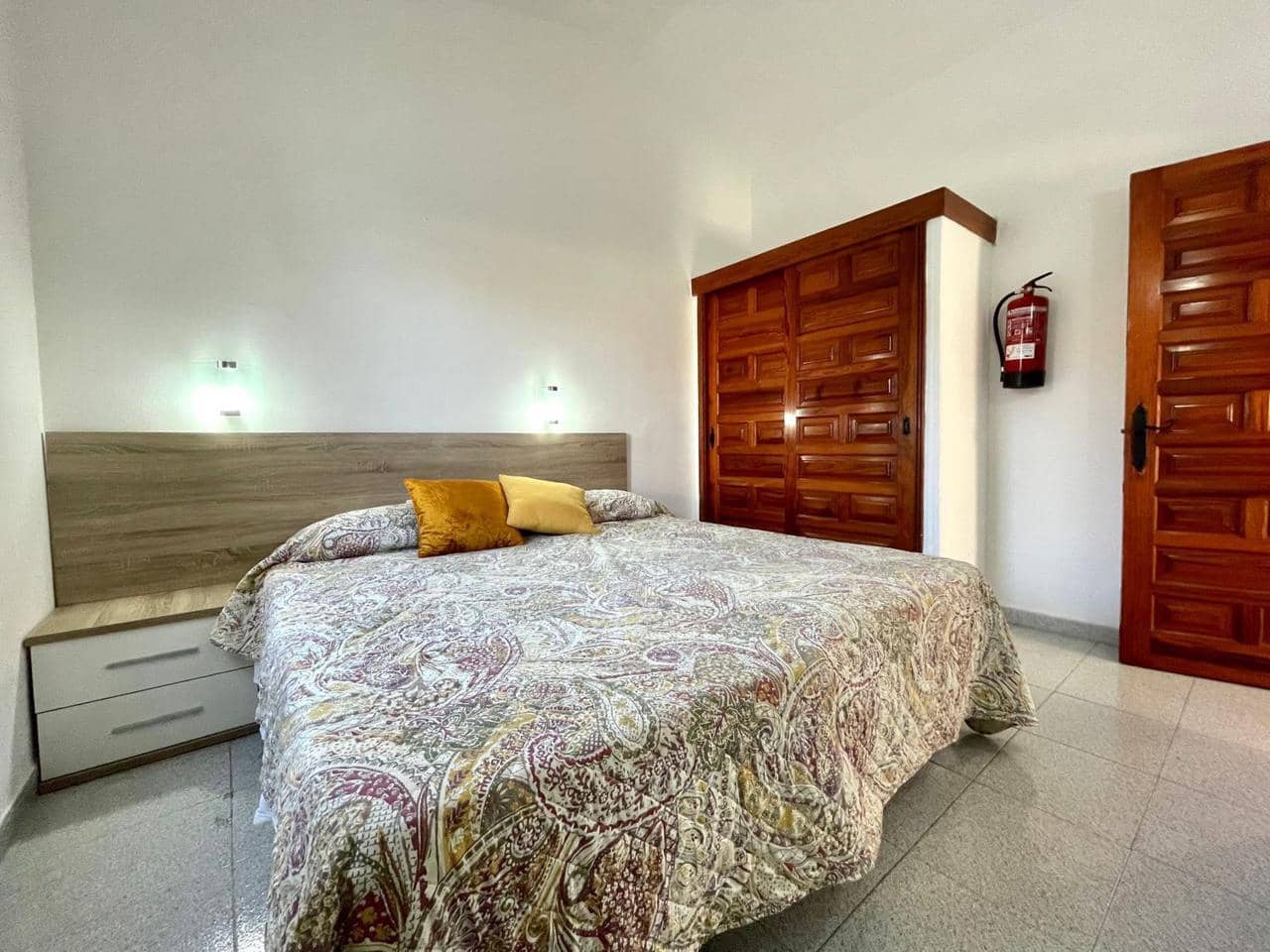 1 makuuhuone Bungalow vuokrattavana paikassa Playa del Ingles mukana uima-altaan - 1 050 € (Ref: 6342798)