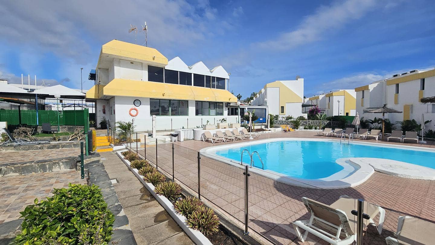 1 soveværelse Lejlighed til leje i Maspalomas med swimmingpool - € 950 (Ref: 6658506)