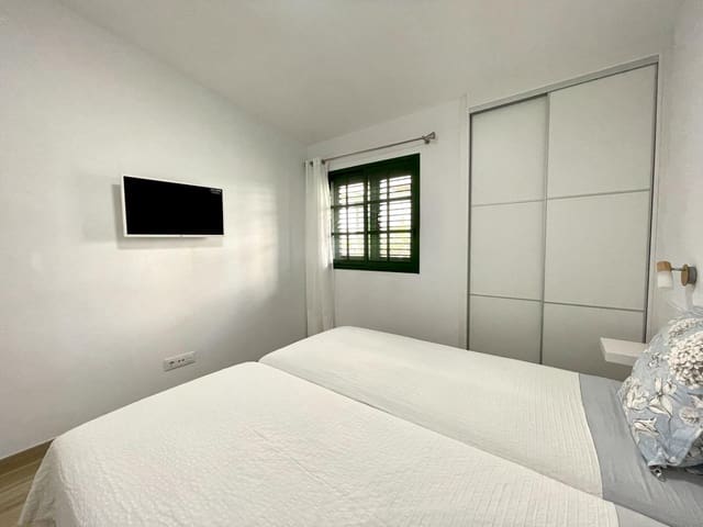 1 makuuhuone Bungalow vuokrattavana paikassa Maspalomas, San Bartolomé de Tirajana mukana uima-altaan - 1 200 € (Ref: 7680155)