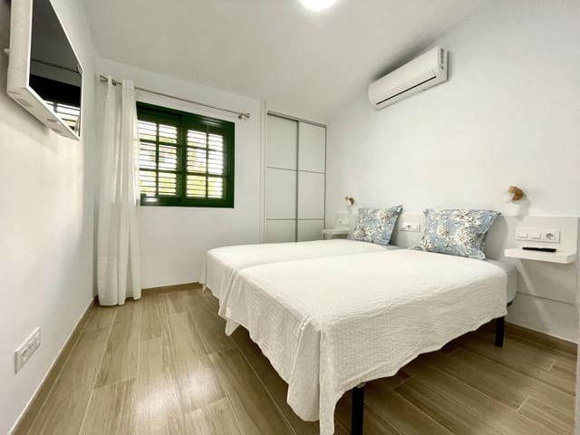 1 makuuhuone Bungalow vuokrattavana paikassa Maspalomas, San Bartolomé de Tirajana mukana uima-altaan - 1 200 € (Ref: 7680155)