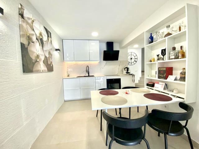 2 soveværelse Villa til leje i Sonneland, San Bartolomé de Tirajana med swimmingpool - € 1.500 (Ref: 7737292)