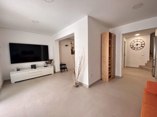 2 soveværelse Villa til leje i Sonneland, San Bartolomé de Tirajana med swimmingpool - € 1.500 (Ref: 7737292)