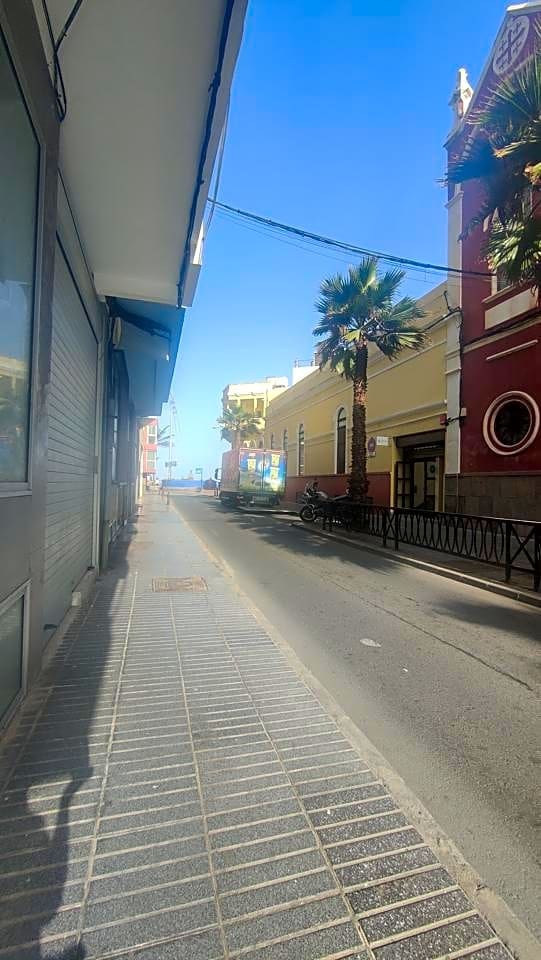 Lejlighed til leje i Las Palmas de Gran Canaria - € 1.150 (Ref: 7745026)