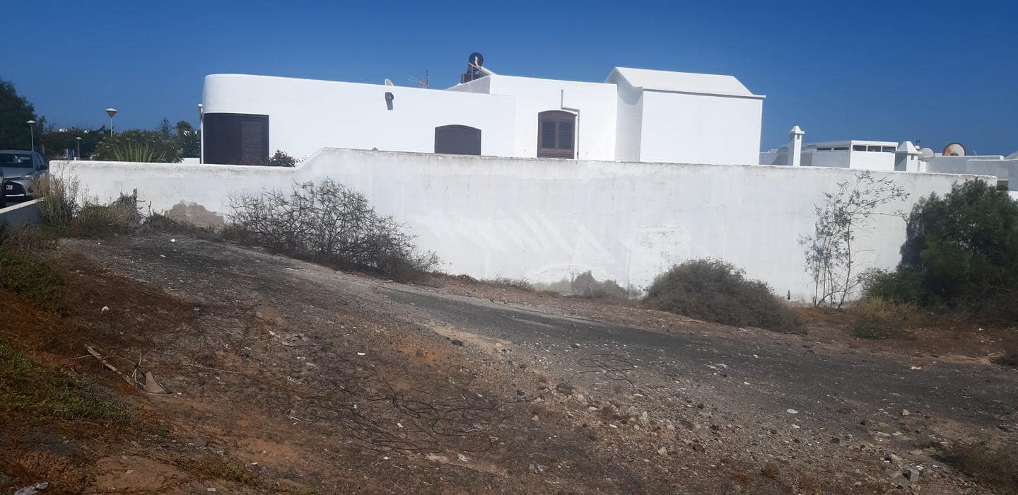 Teren niezagospodarowany na sprzedaż w Arrecife - 200 000 € (Ref: 7781985)