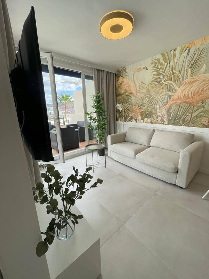 2 slaapkamer Flat te huur in Mogan met zwembad garage - € 1.500 (Ref: 7991729)