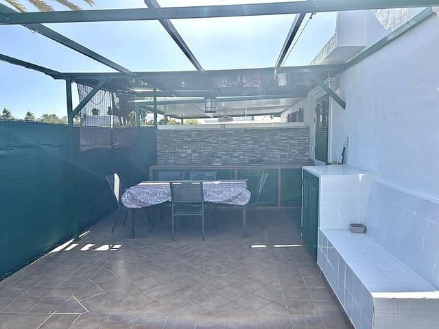 2 makuuhuone Huvila vuokrattavana paikassa Maspalomas, San Bartolomé de Tirajana mukana uima-altaan - 1 350 € (Ref: 7995415)