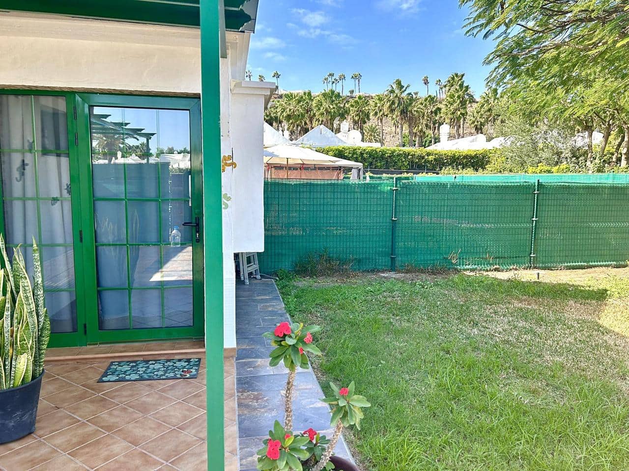 Villa/Maison de 2 chambres à louer à Maspalomas avec piscine - 1 350 € (Ref: 7995415)