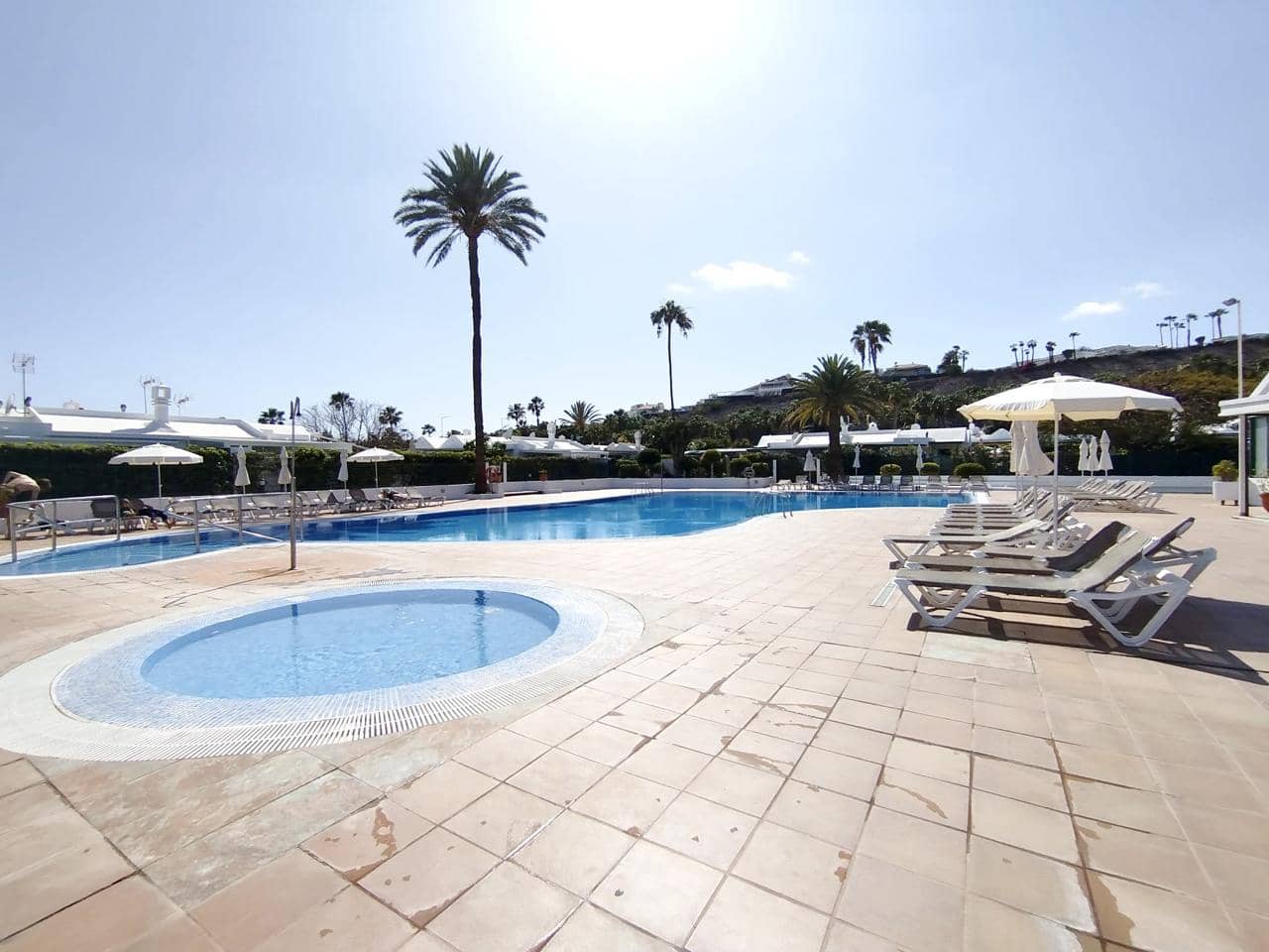 2 sypialnia Bungalow do wynajęcia w Maspalomas z basenem - 1 350 € (Ref: 8006049)