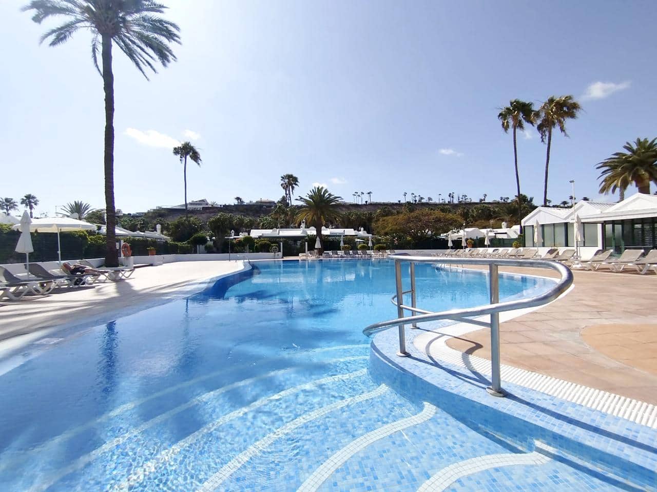 2 sypialnia Bungalow do wynajęcia w Maspalomas z basenem - 1 350 € (Ref: 8006049)