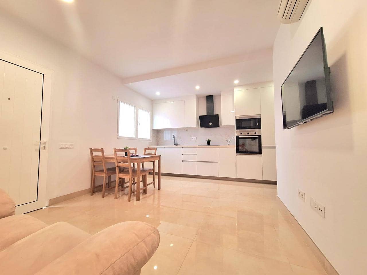 3 sypialnia Mieszkanie do wynajęcia w Telde - 1 050 € (Ref: 8145295)