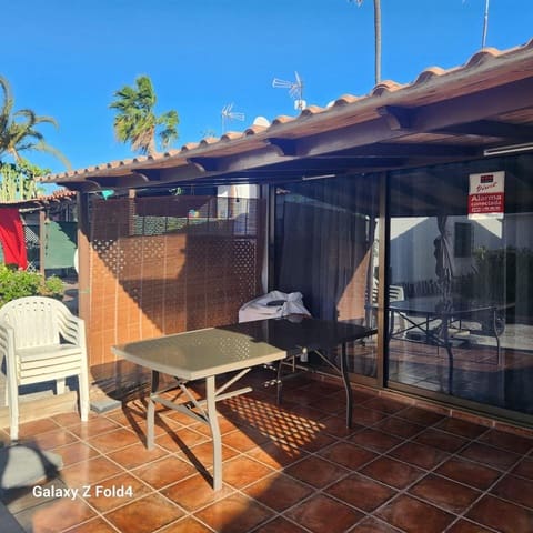 Bungalow de 1 habitación en Playa del Inglés, San Bartolomé de Tirajana en alquiler con piscina - 1.500 € (Ref: 8198037)