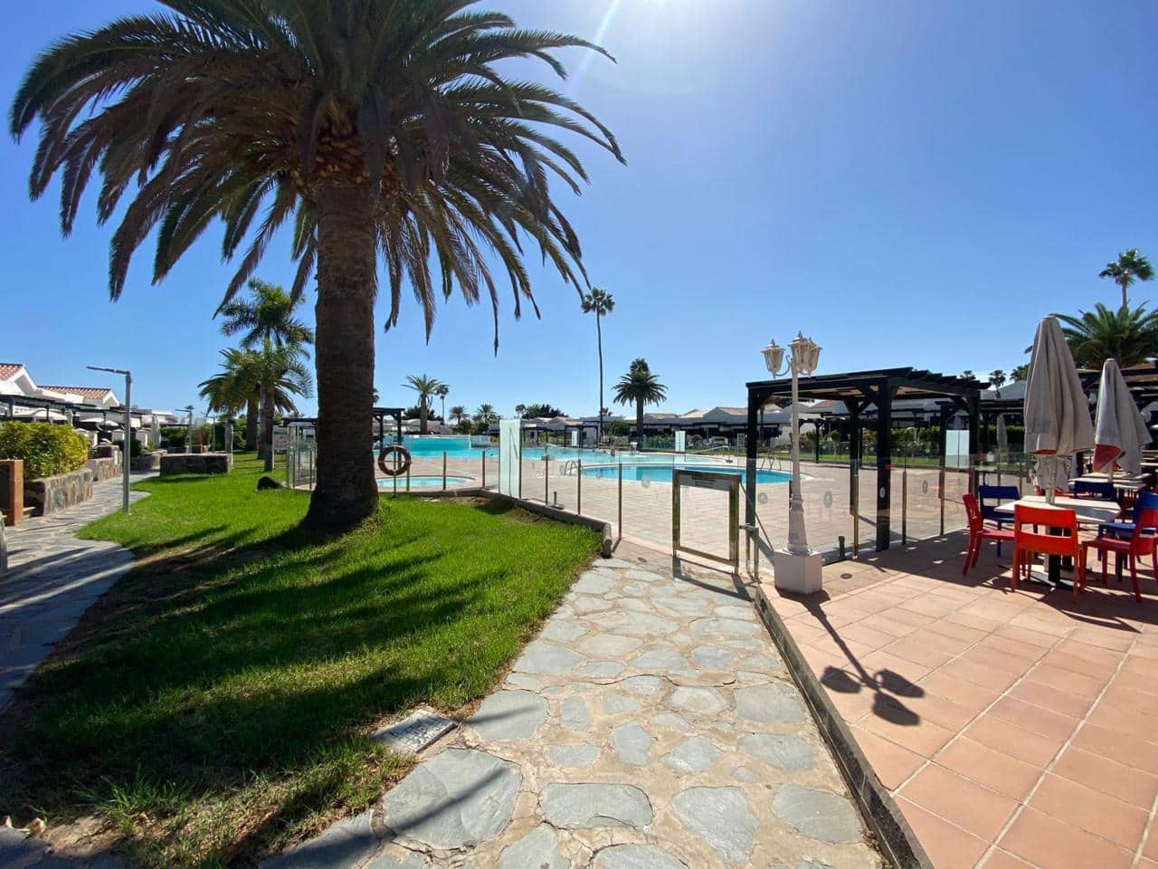 1 Zimmer Bungalow zu verkaufen in Maspalomas mit Pool - 375.000 € (Ref: 8302165)