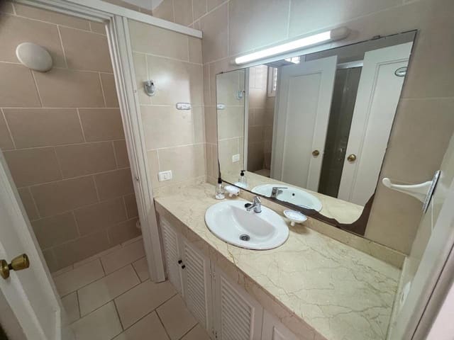 5 makuuhuone Huvila vuokrattavana paikassa Maspalomas, San Bartolomé de Tirajana mukana uima-altaan - 1 650 € (Ref: 8379410)